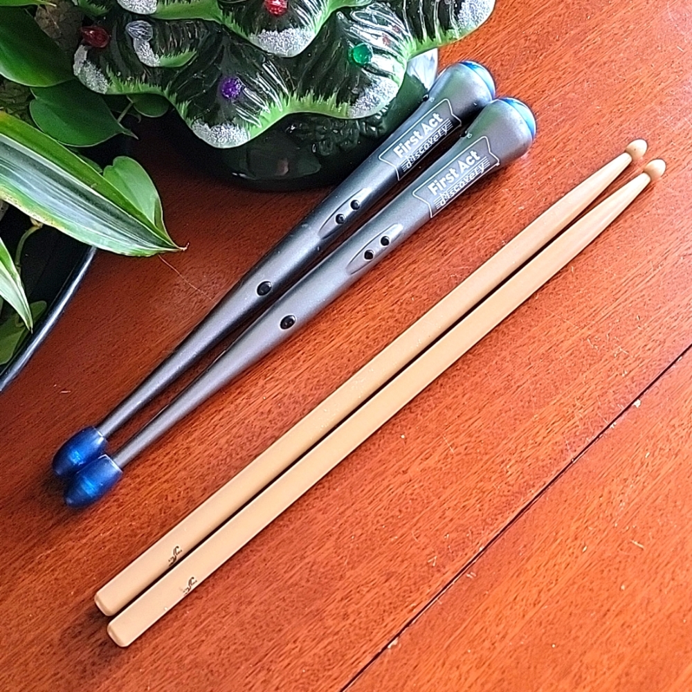 🥁 First Act  Discovery Drum sticks Electronic & plastic set